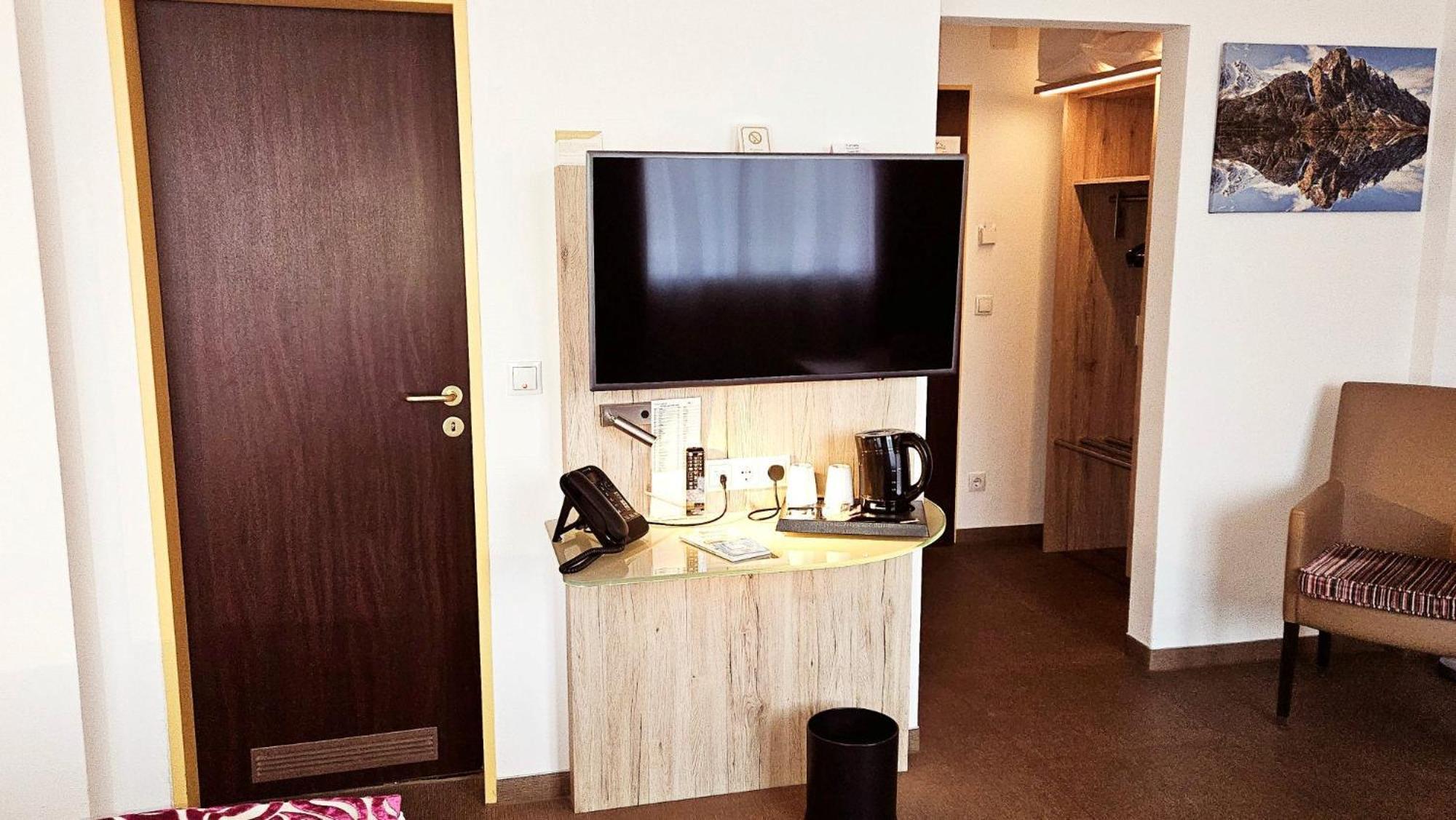 Hotel Edel Weiss เบรเมน ภายนอก รูปภาพ